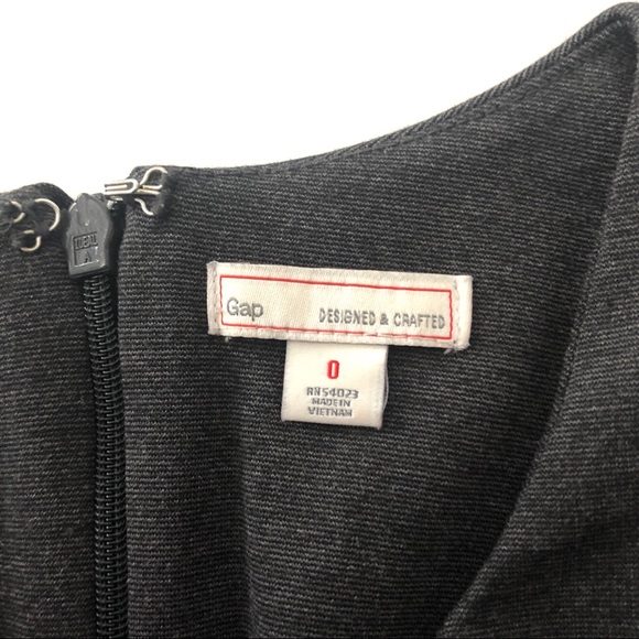 GAP | Fit and Flare Pleated Dress 3/4 Sleeve | XS - Picture 6 of 7